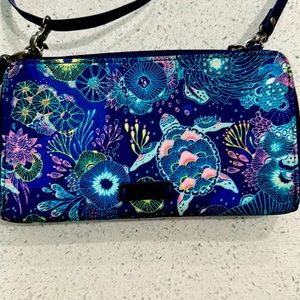 Crossbody wallet